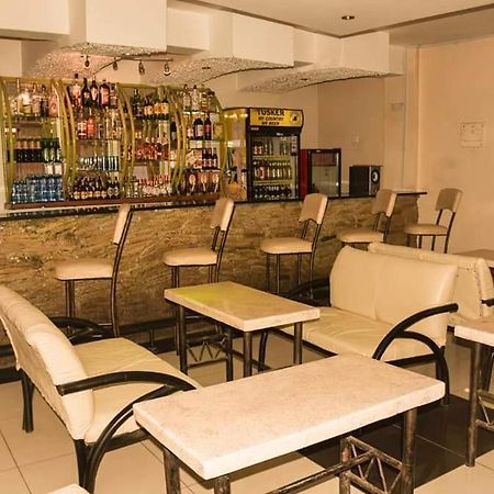 Mates Hotel Nairobi Exteriör bild
